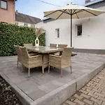 1 Bedroom - 1 Schlafzimmer - Grosse Terrasse - Cafe - Sekt - An Den Weinbergen * 로데스하임암라인