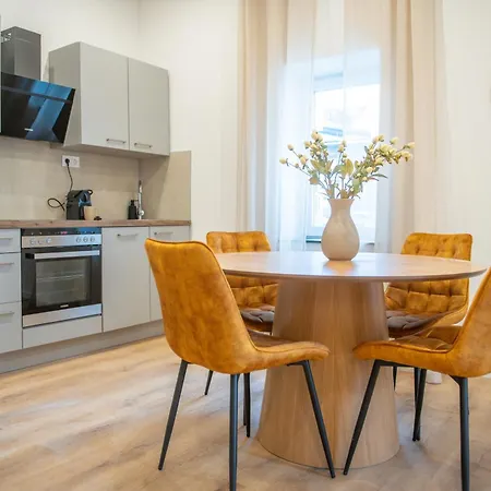 1 Bedroom - 1 Schlafzimmer - Grosse Terrasse - Cafe - Sekt - An Den Weinbergen Holiday home