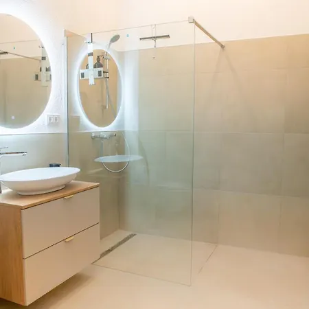 1 Bedroom - 1 Schlafzimmer - Grosse Terrasse - Cafe - Sekt - An Den Weinbergen Vakantiehuis