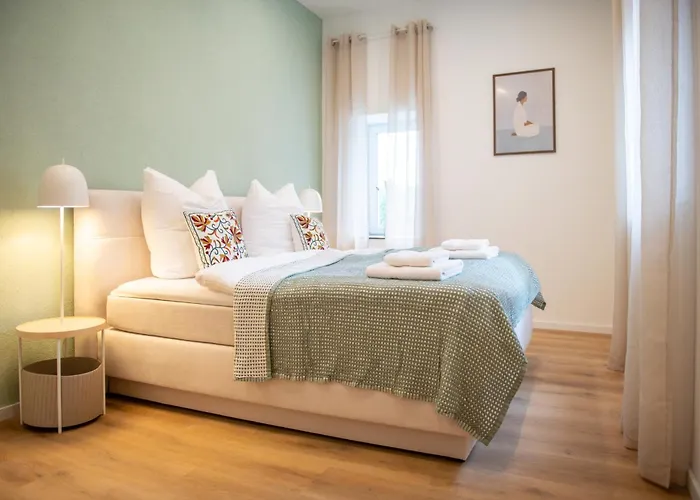 1 Bedroom - 1 Schlafzimmer - Grosse Terrasse - Cafe - Sekt - An Den Weinbergen